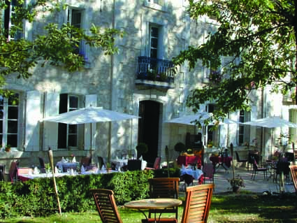Reservation d'hotel à Saint-Beauzeil