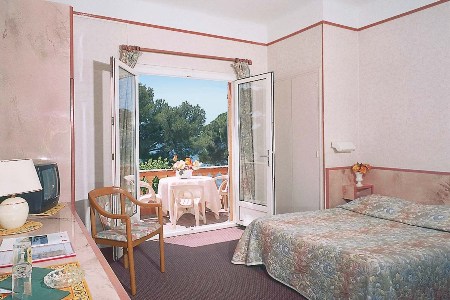 Reservation d'hotel à Roquebrune-sur Argens