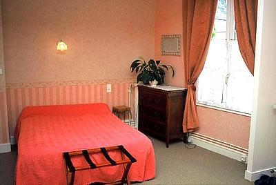Reservation d'hotel à La Chartre-sur-le-Loir