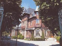 Reservation d'hotel à Noyon