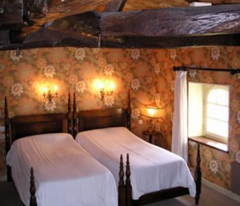 Reservation d'hotel à Cierzac
