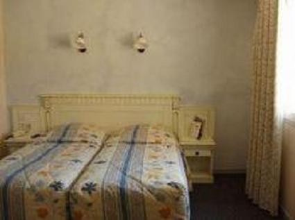 Reservation d'hotel à Cadenet