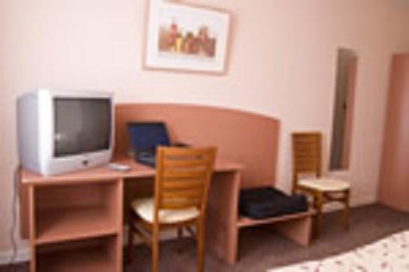 Reservation d'hotel à Saint-Romain-la-Motte