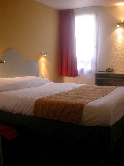 Reservation d'hotel à Claix