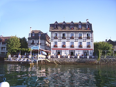 Reservation d'hotel à Évian-les-Bains