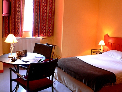 Reservation d'hotel à Saint-Bonnet-le-Froid