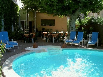 Reservation d'hotel à Orange
