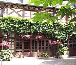 Reservation d'hotel à Cosne-Cours-sur-Loire