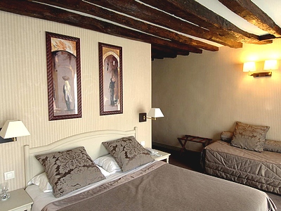 Reservation d'hotel à Versailles