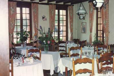 Reservation d'hotel à Bléneau