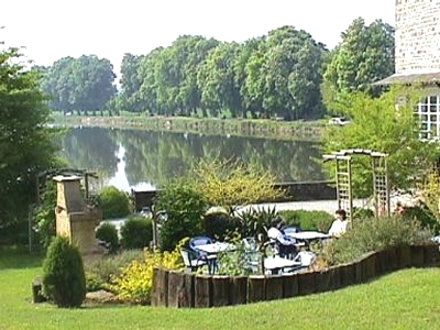 Reservation d'hotel à Combourg