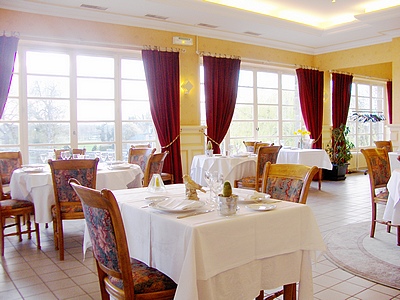 Reservation d'hotel à Combourg