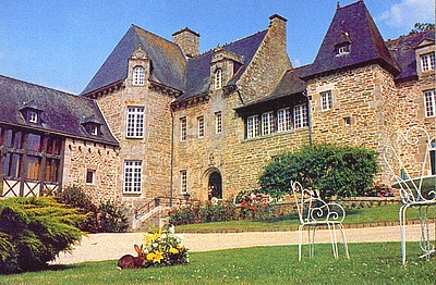 Reservation d'hotel à Brélidy