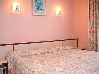 Reservation d'hotel à Saint-Pol-de-Léon