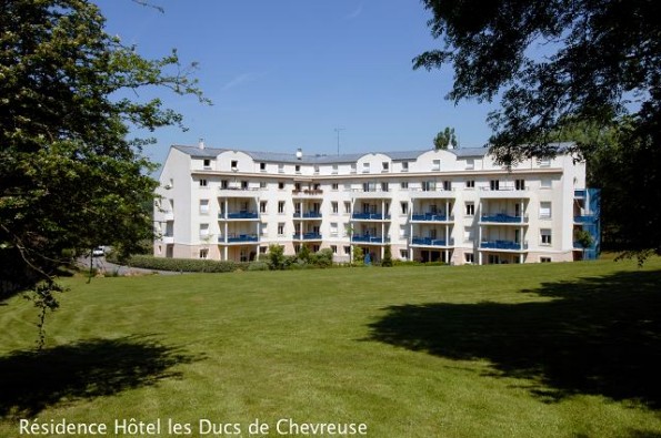 Reservation d'hotel à Chevreuse