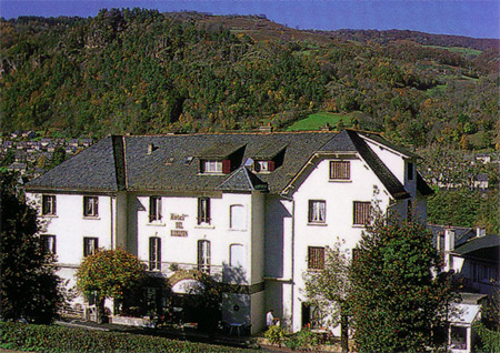 Reservation d'hotel à Vic-sur-Cère