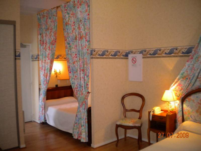 Reservation d'hotel à Plonéour-Lanvern