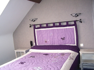 Reservation d'hotel à Thésée