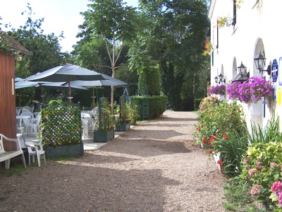 Reservation d'hotel à Thésée