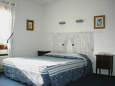 Reservation d'hotel à Mas-Blanc-des-Alpilles
