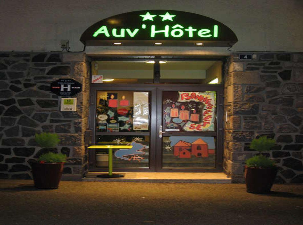 Reservation d'hotel à Mauriac