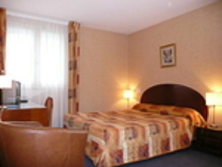 Reservation d'hotel à Mauriac