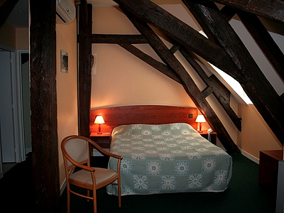 Reservation d'hotel à La Suze-sur-Sarthe