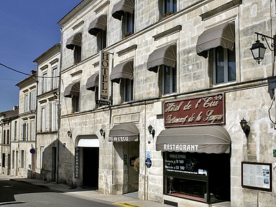 Reservation d'hotel à Jonzac