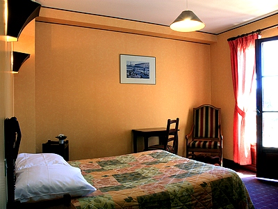 Reservation d'hotel à Moulinet
