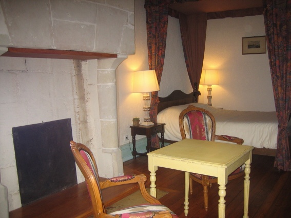 Reservation d'hotel à Chinon