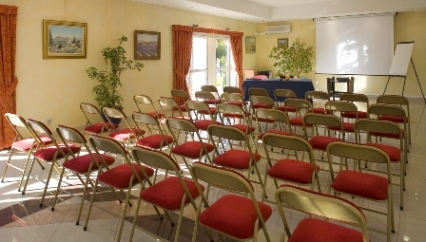 Reservation d'hotel à Istres