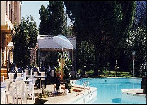 Reservation d'hotel à Le Boulou