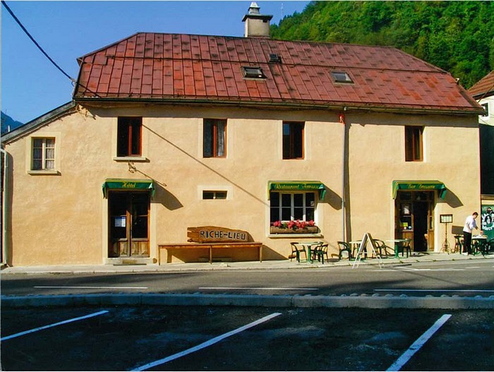 Reservation d'hotel à Saint-Claude