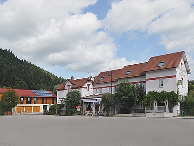 Reservation d'hotel à Celles-sur-Plaine
