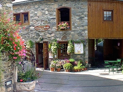 Reservation d'hotel à Viscos