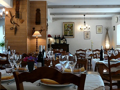 Reservation d'hotel à Viscos