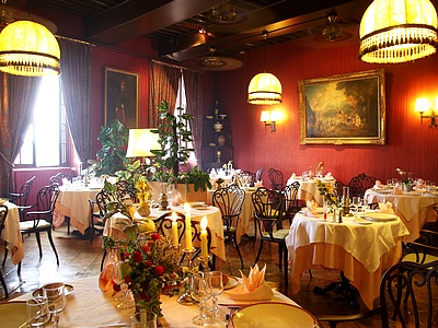 Reservation d'hotel à Cordes-Sur-Ciel