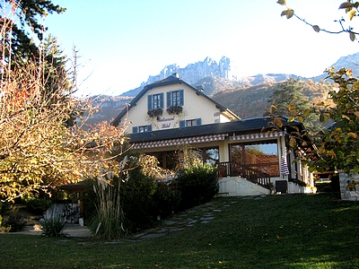 Reservation d'hotel à Talloires