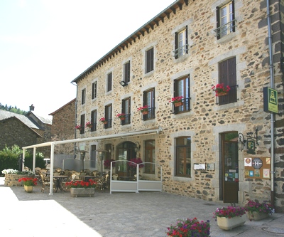 Reservation d'hotel à Saint-Poncy