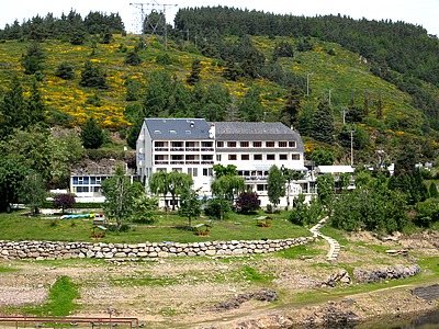Reservation d'hotel à Chaliers