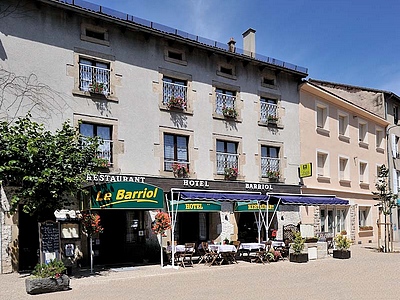 Reservation d'hotel à Saint-Julien-Chapteuil