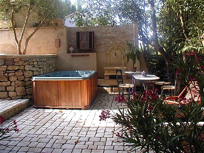 Reservation d'hotel à Venelles