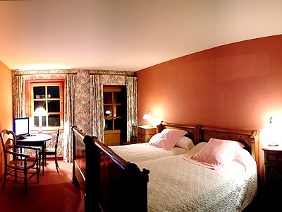 Reservation d'hotel à Blacé