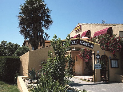 Reservation d'hotel à Arles