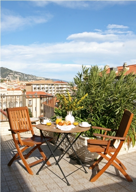 Reservation d'hotel à Menton