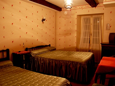 Reservation d'hotel à Saint-Sauves-d'Auvergne