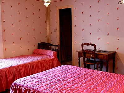 Reservation d'hotel à Saint-Sauves-d'Auvergne
