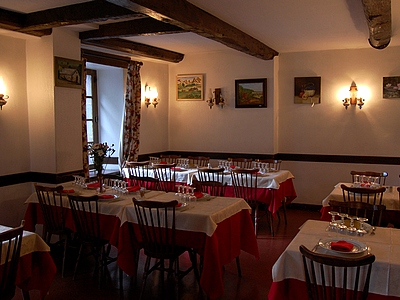 Reservation d'hotel à Saint-Sauves-d'Auvergne