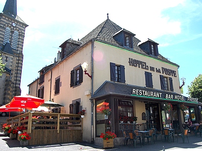 Reservation d'hotel à Saint-Sauves-d'Auvergne