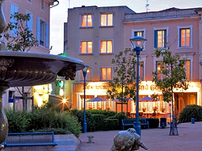 Reservation d'hotel à Nontron